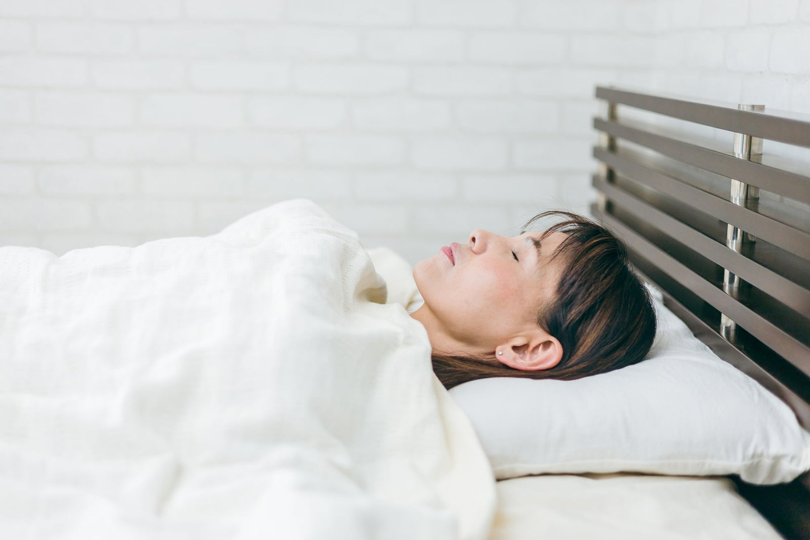 パーキンソン病患者のための、ベッド上での動作時の痛みを軽減し快適さを高めるためのヒント